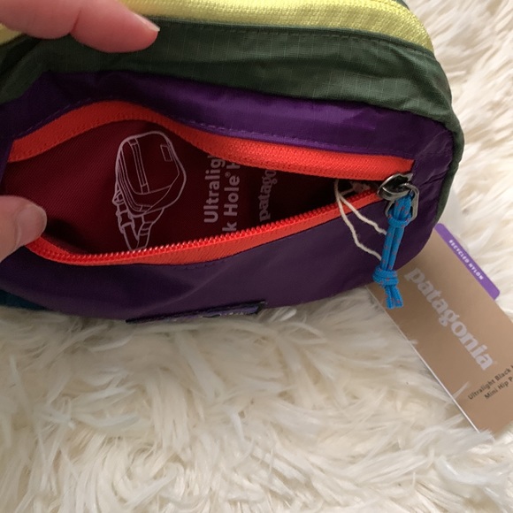 Patagonia Ultralight Black Hole® Mini Hip Pack - Picture 10 of 17